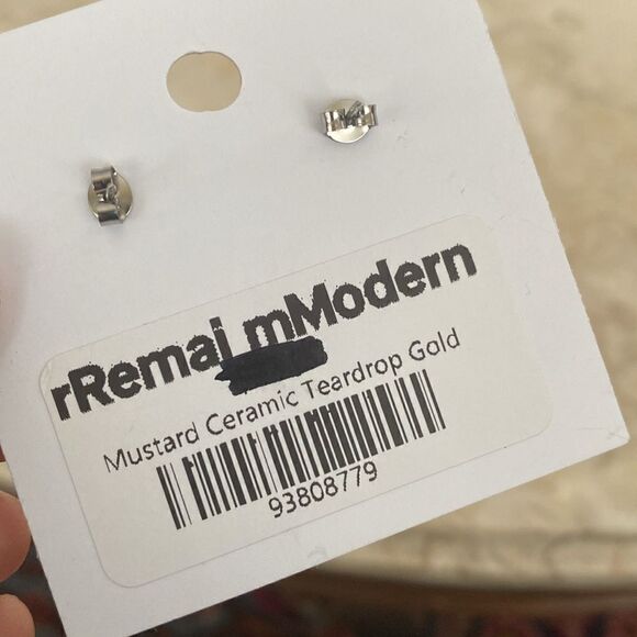 NWT Ellie Parker 22K  Gold Teardrop Stud Earrings | Ellie Parker Ceramics - Picture 3 of 3